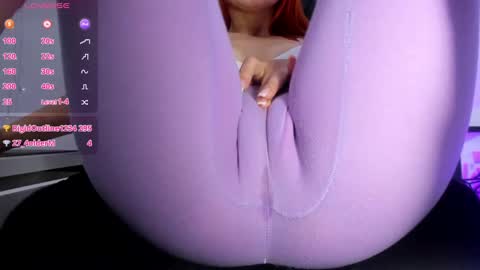 adelinaconte1 online show from 02-04-25, 10:24