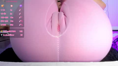 adelinaconte1 online show from 02-06-25, 10:21