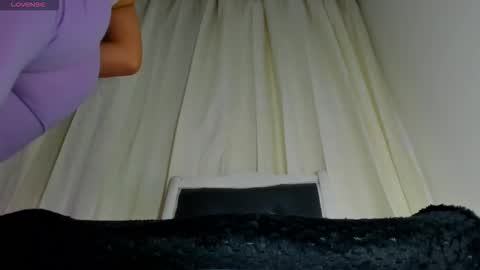 adelinaconte1 online show from 11-04-25, 04:11