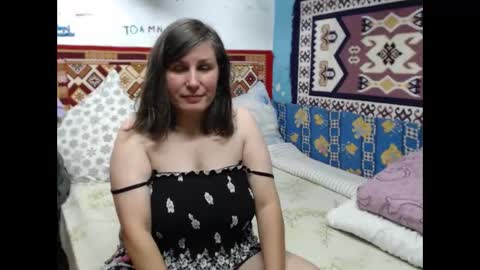 Snapshot of adelineblueeyes chatting on 09-18-25, 10:39 Larisa online show from 09-18-25, 10:39