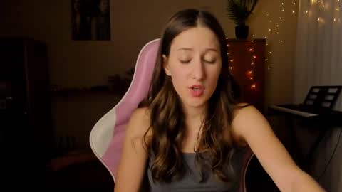 Adell online show from 03-12-25, 10:39