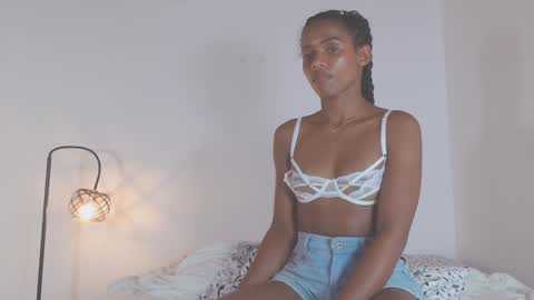 Snapshot of adelyn_x chatting on 01-12-25, 11:39 instragram adelyn 111 online show from 01-12-25, 11:39