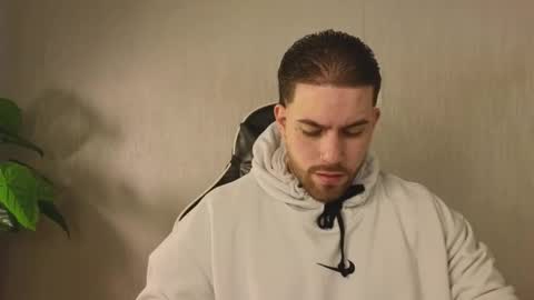 Ades online show from 11-08-25, 12:05