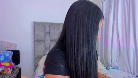   online show from 04-19-26, 03:00