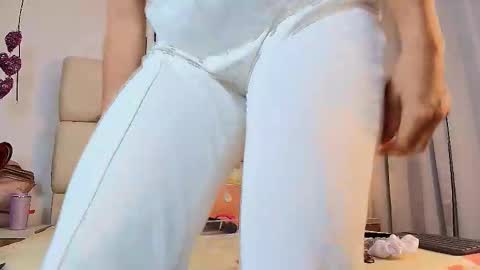 AdharaSmithh online show from 09-20-25, 10:22