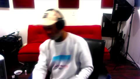 adick_ting online show from 02-19-25, 04:34