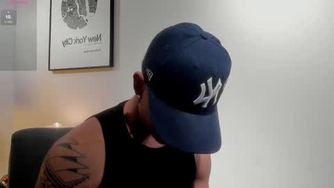 Snapshot of adonis_dlh chatting on 01-19-25, 03:29 Adonis online show from 01-19-25, 03:29