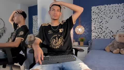 Snapshot of adonis_wb chatting on 09-17-25, 08:10 adonis_wb online show from 09-17-25, 08:10