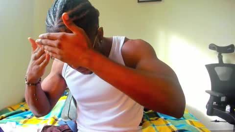 Snapshot of adonisknigh chatting on 09-22-25, 12:40 Adonis Knight  online show from 09-22-25, 12:40