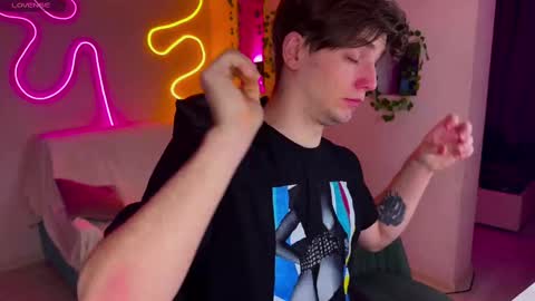 adrean_sofi online show from 02-24-25, 07:41