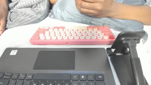 Andrena online show from 11-19-25, 02:11