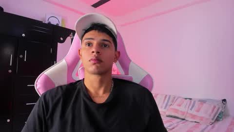 Snapshot of adrian_prime_ chatting on 02-18-26, 07:21 ADRIAN online show from 02-18-26, 07:21