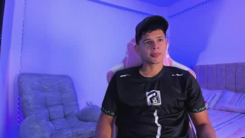 ADRIAN online show from 04-14-26, 07:31