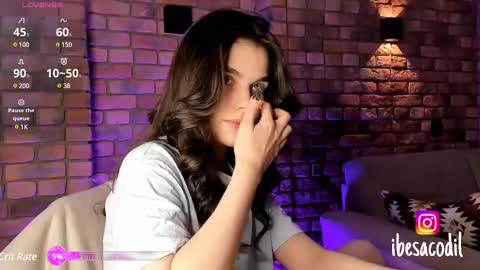 Snapshot of adriana_allen chatting on 01-20-25, 10:48 Adri online show from 01-20-25, 10:48