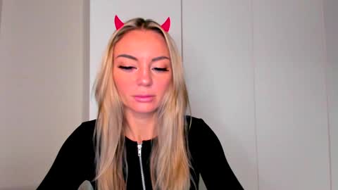 Adriana online show from 12-08-24, 06:22