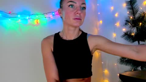 Adriana online show from 12-22-24, 10:28