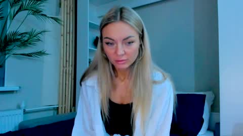 Adriana online show from 02-01-25, 02:13