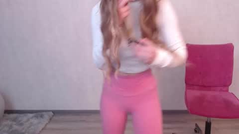 Snapshot of adriana_meow246 chatting on 11-03-25, 03:02 Adriana online show from 11-03-25, 03:02