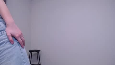 Adriana online show from 11-16-25, 06:02