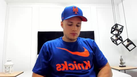 Adrein Roche online show from 01-23-25, 11:36