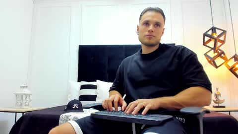 Adrein Roche online show from 02-22-25, 11:24