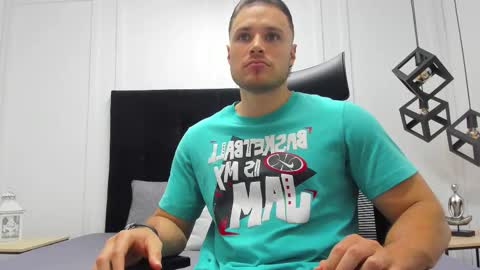 Adrein Roche online show from 09-09-25, 12:32