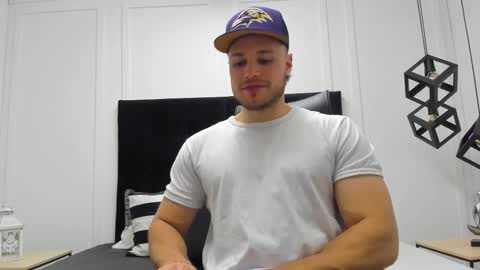 Adrein Roche online show from 09-17-25, 10:33