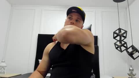 Adrein Roche online show from 09-21-25, 10:44