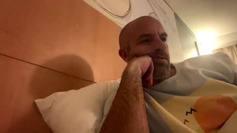 Snapshot of adrienfromparis chatting on 01-29-25, 08:04 adrienfromparis online show from 01-29-25, 08:04