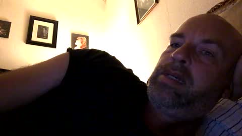 Snapshot of adrienfromparis chatting on 10-18-25, 06:30 adrienfromparis online show from 10-18-25, 06:30