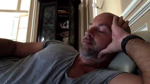 Snapshot of adrienfromparis chatting on 10-24-25, 11:06 adrienfromparis online show from 10-24-25, 11:06