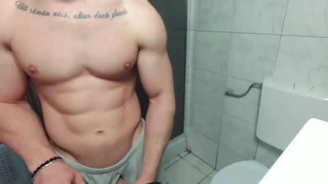 Snapshot of advp69 chatting on 01-30-25, 12:59 Mrrfitt online show from 01-30-25, 12:59