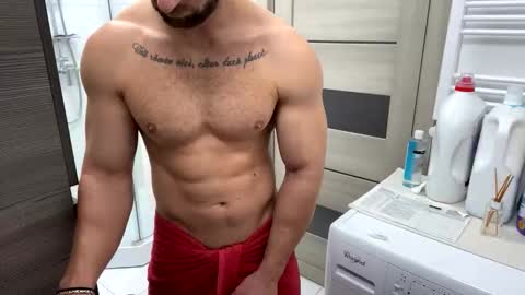 Snapshot of advp69 chatting on 09-29-25, 12:10 Mrrfitt online show from 09-29-25, 12:10