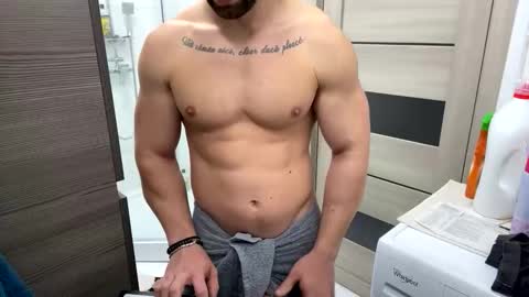 Snapshot of advp69 chatting on 10-24-25, 12:45 Mrrfitt online show from 10-24-25, 12:45