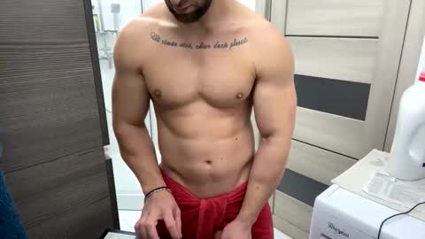 Snapshot of advp69 chatting on 11-11-25, 12:49 Mrrfitt online show from 11-11-25, 12:49