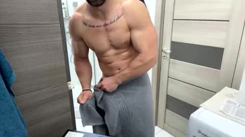 Snapshot of advp69 chatting on 11-21-25, 10:03 Mrrfitt online show from 11-21-25, 10:03