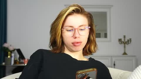 Aelia online show from 10-01-25, 03:45