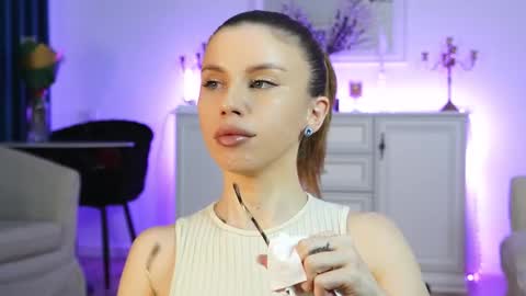 Aelia online show from 02-07-26, 06:22