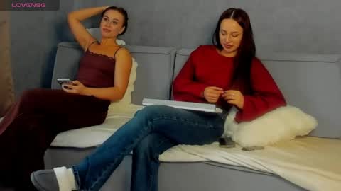 Adele online show from 03-23-26, 06:39