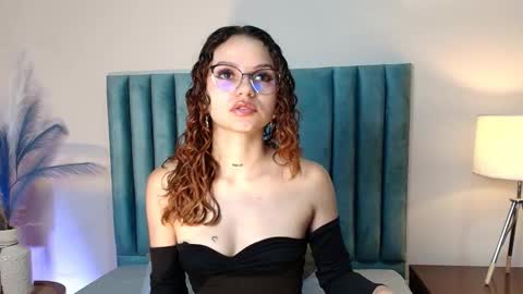 aelinduvalier online show from 10-09-25, 07:01