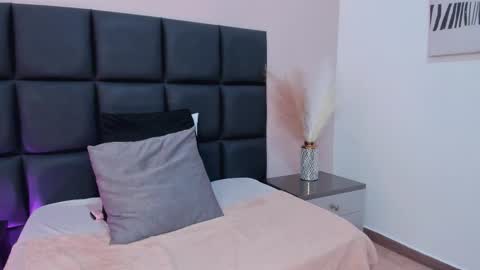 aelinduvalier online show from 10-16-25, 06:53