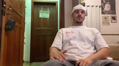 Luci online show from 11-11-25, 02:11