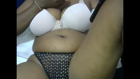 african_adasa02 online show from 10-22-25, 10:04