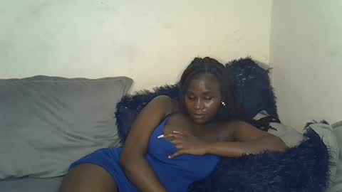 Snapshot of afrii_kity chatting on 10-01-25, 06:36 afrii_kity online show from 10-01-25, 06:36