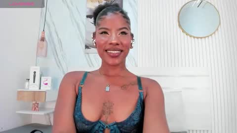 Afro Luna online show from 11-17-25, 11:27