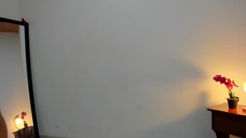 Lorena online show from 03-06-25, 01:03