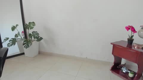 Lorena online show from 11-18-25, 02:43