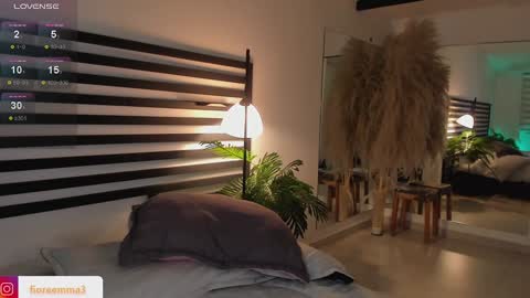 Emma online show from 12-24-24, 10:17