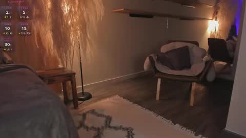 Emma online show from 02-26-25, 02:59