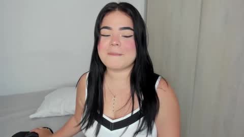 Snapshot of afrodita_grek chatting on 03-09-25, 02:39 Vanessa online show from 03-09-25, 02:39